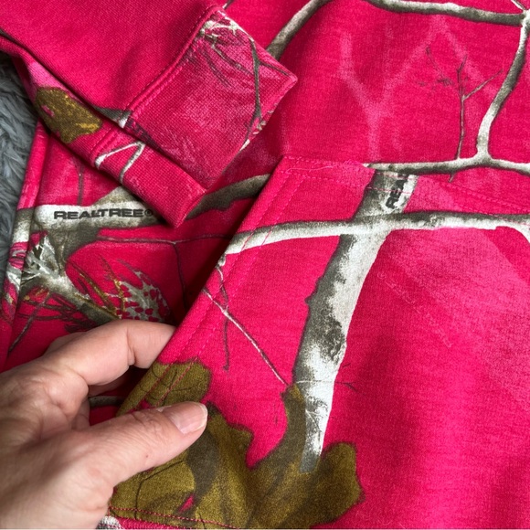 Realtree Hoodie Sweatshirt Womens Small Pink Brown Outdoor Hood Pocket NWT - Picture 3 of 8